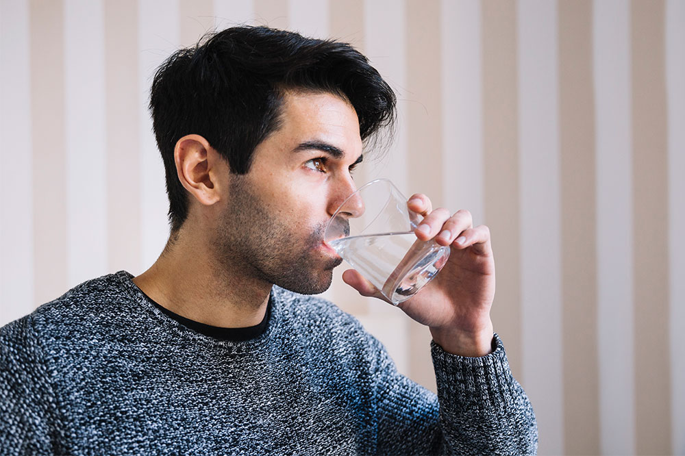 11 common side effects of drinking insufficient water